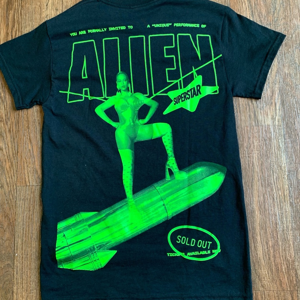 Beyoncé 2023 Renaissance World Tour Black and Lime green T-shirt